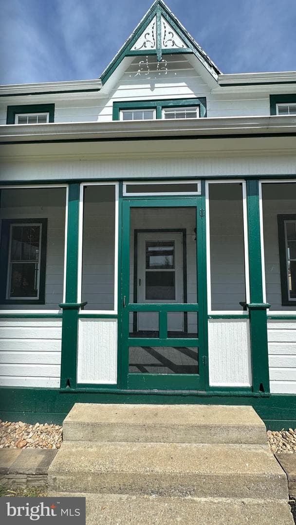 206 2nd Street photo 4