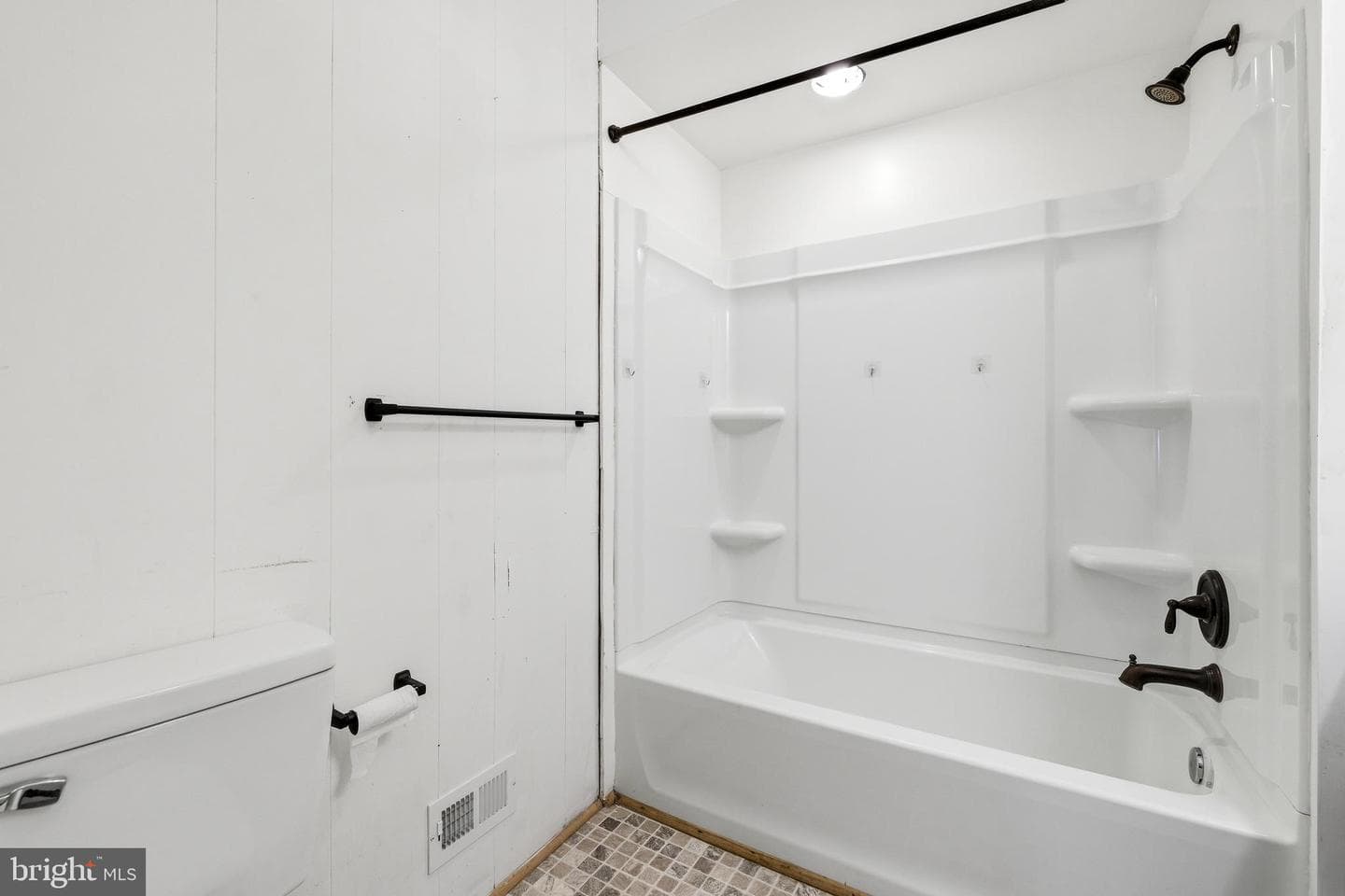 411 Fourth Street photo 18