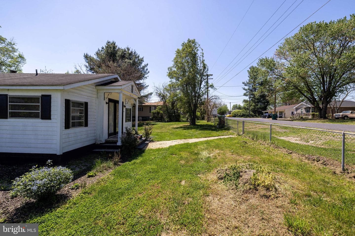 411 Fourth Street photo 32