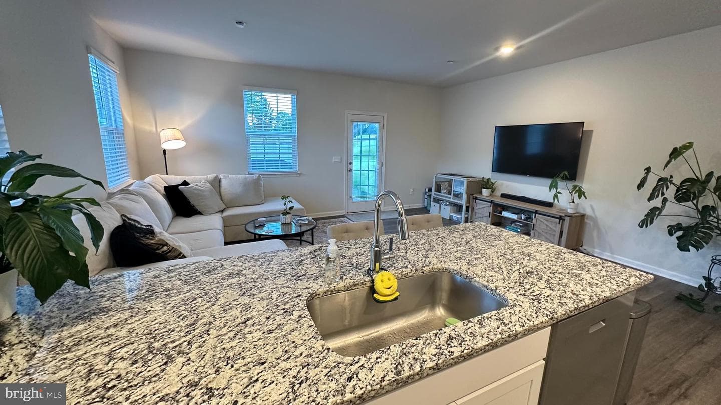 121 Caterpillar Drive photo 9