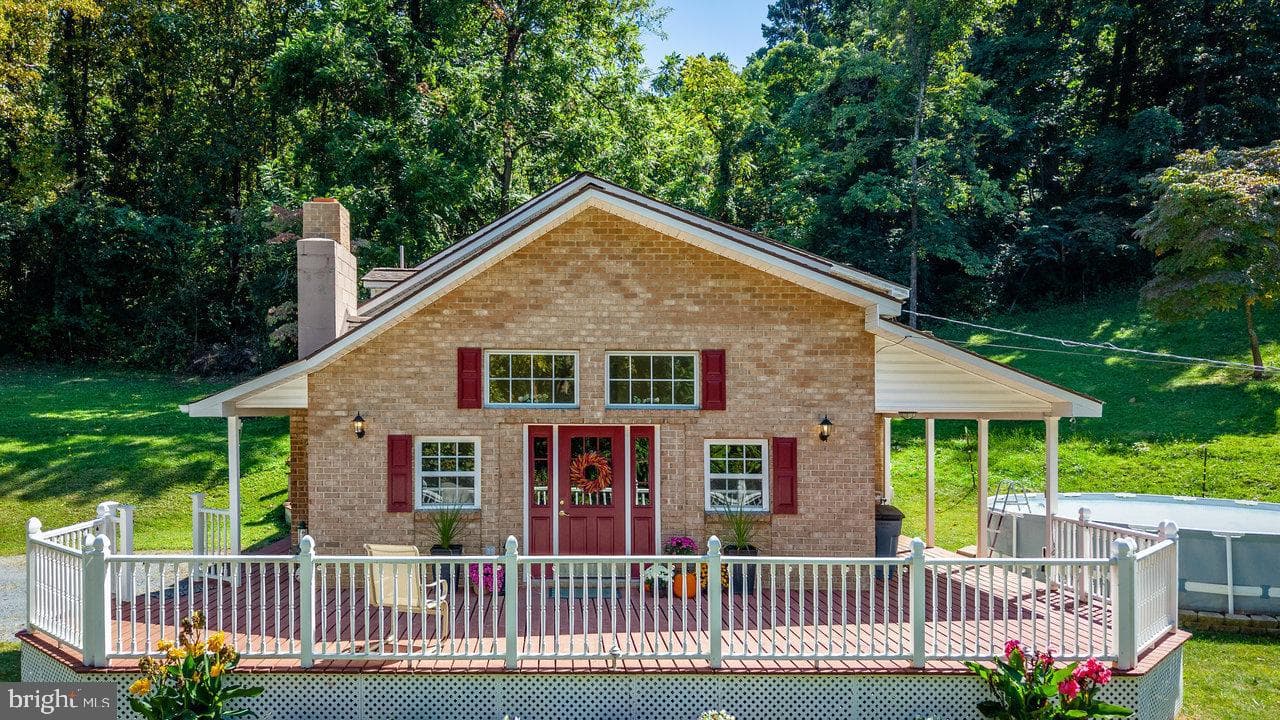 279 Helms Road, Stanley
