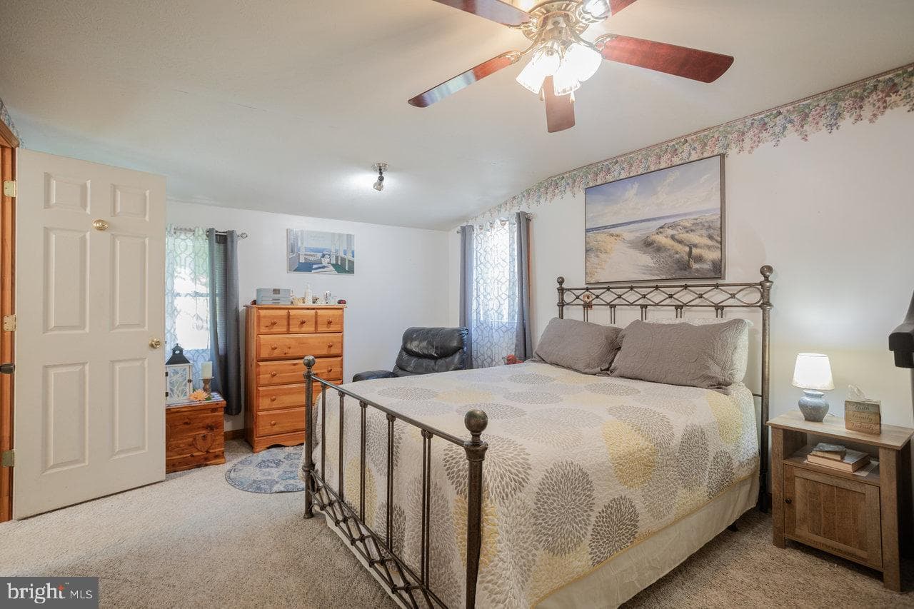 279 Helms Road photo 31