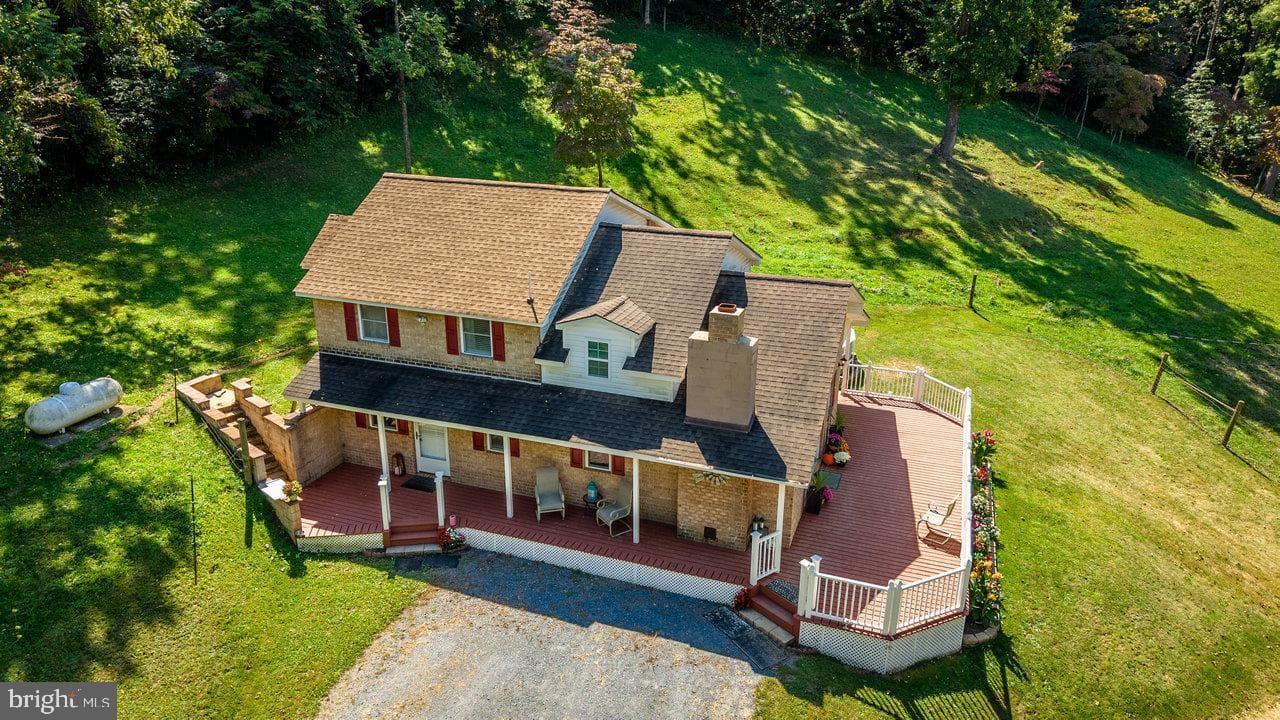 279 Helms Road photo 59