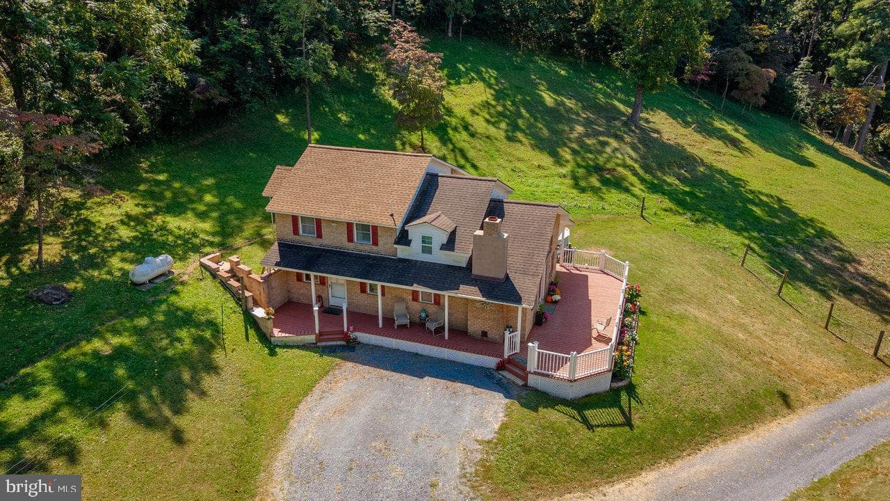 279 Helms Road photo 60