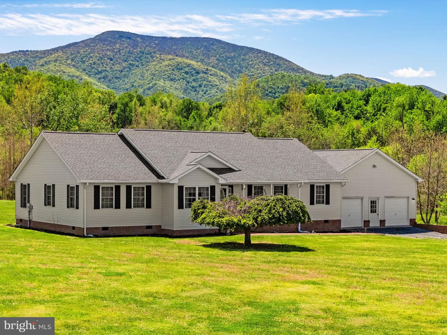 6315 Ida Road, Stanley