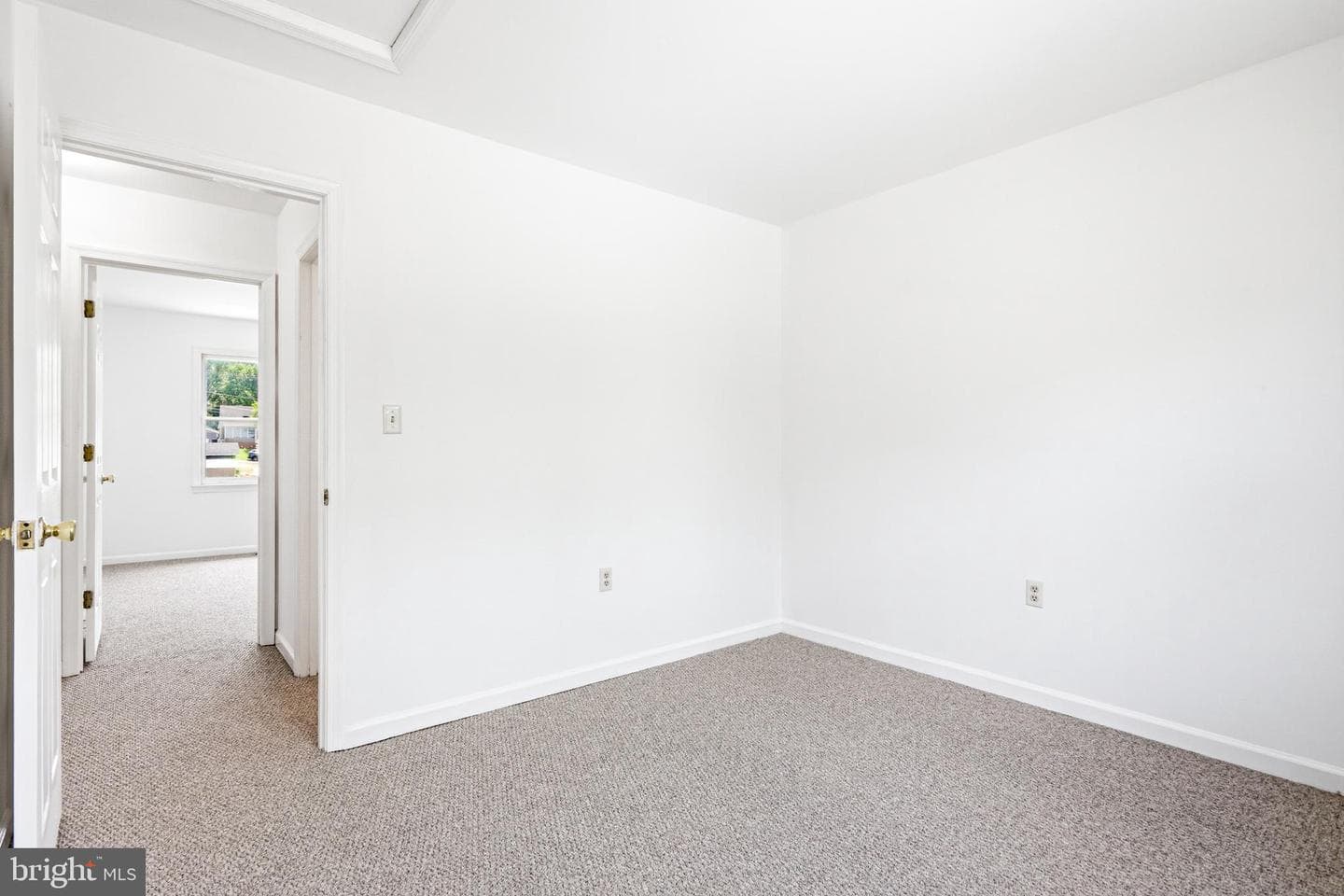312 Quincy Avenue photo 21
