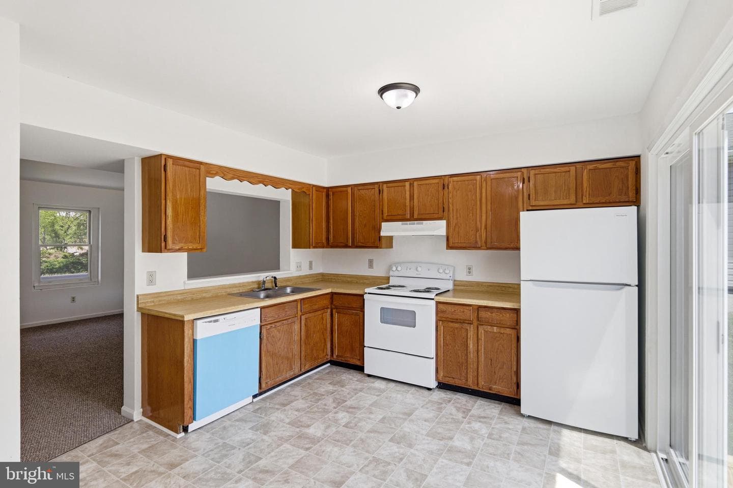 312 Quincy Avenue photo 27