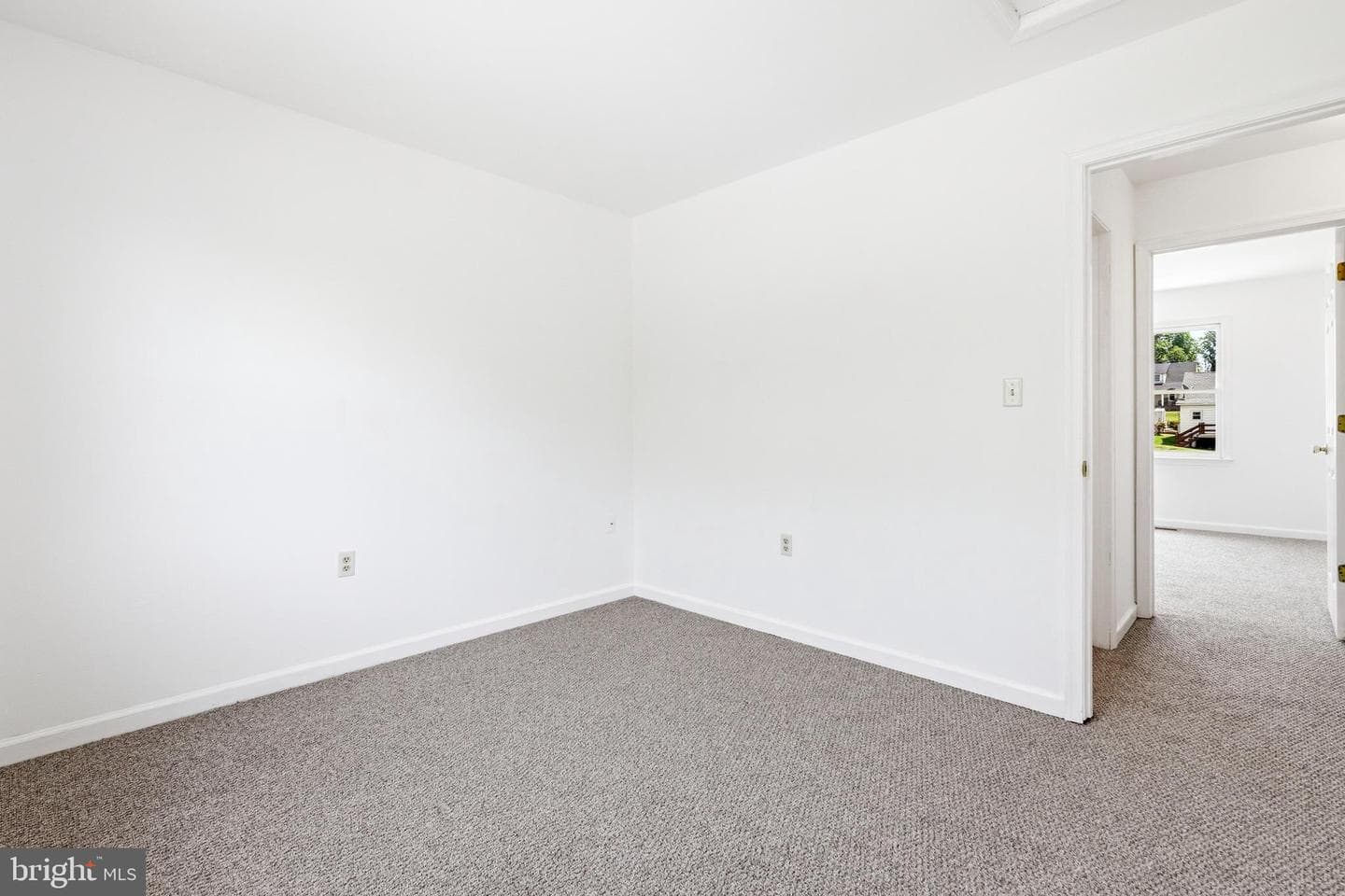 312 Quincy Avenue photo 42