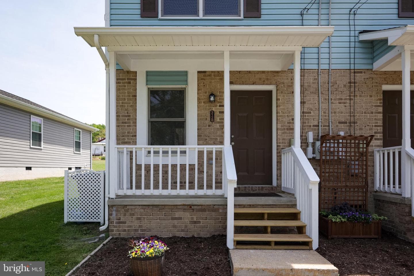 312 Quincy Avenue photo 5