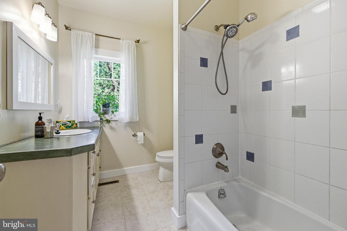 801 Woodside Drive photo 43