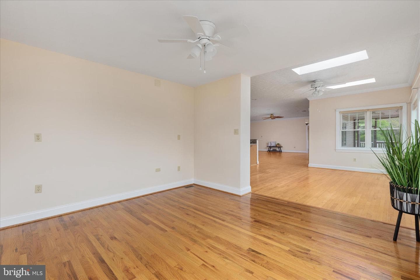 1050 Almond Drive photo 17