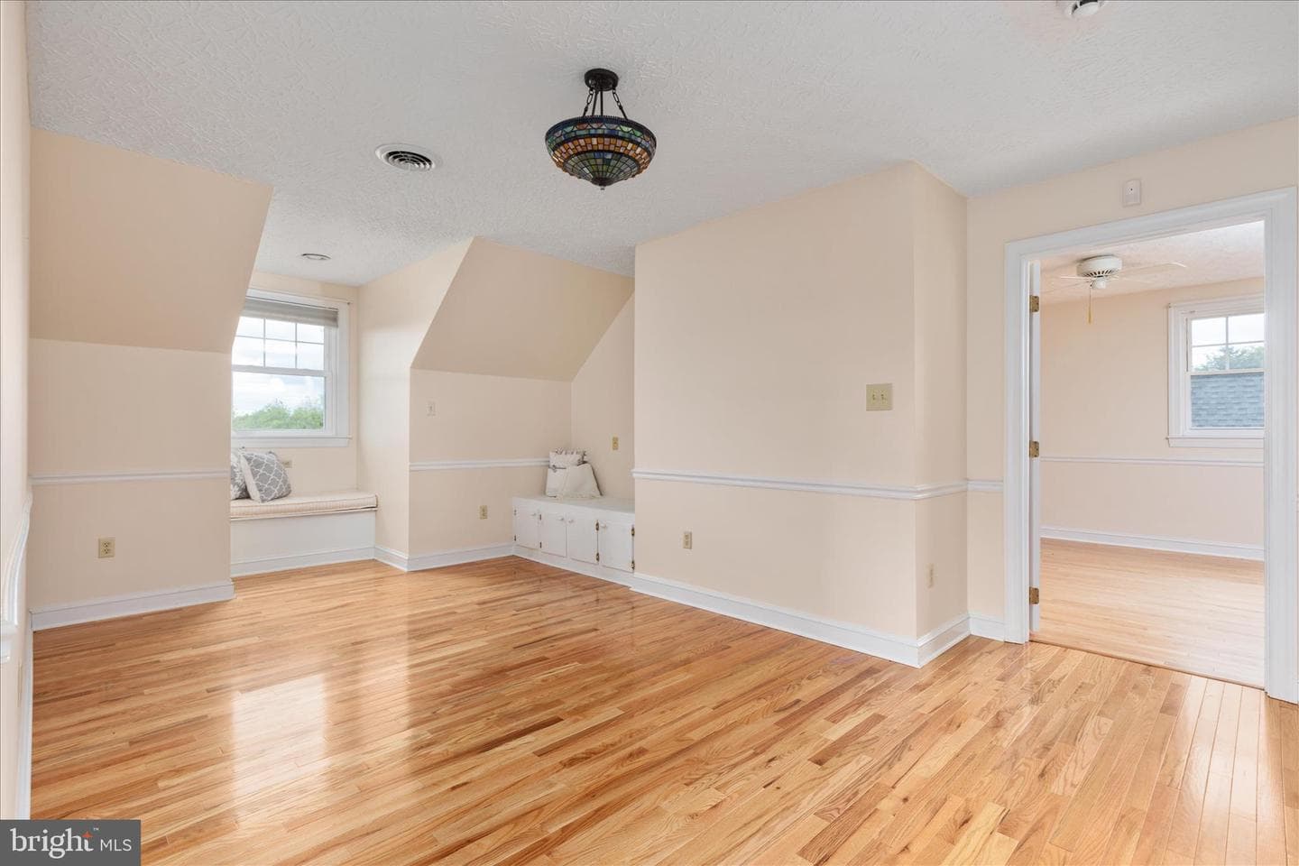 1050 Almond Drive photo 39