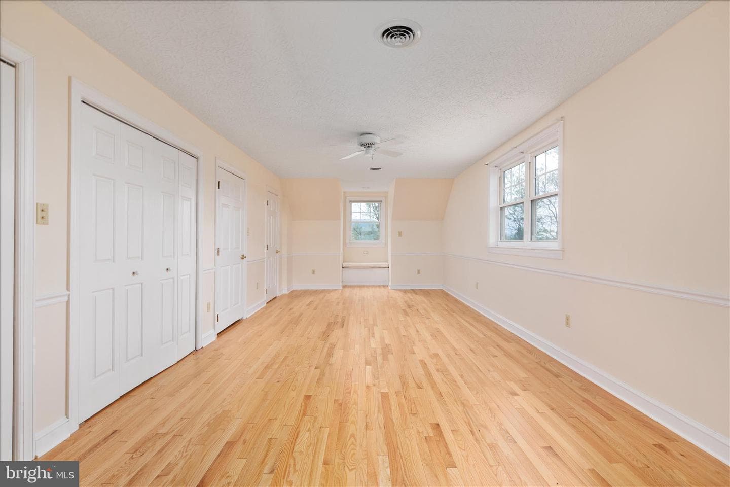 1050 Almond Drive photo 47