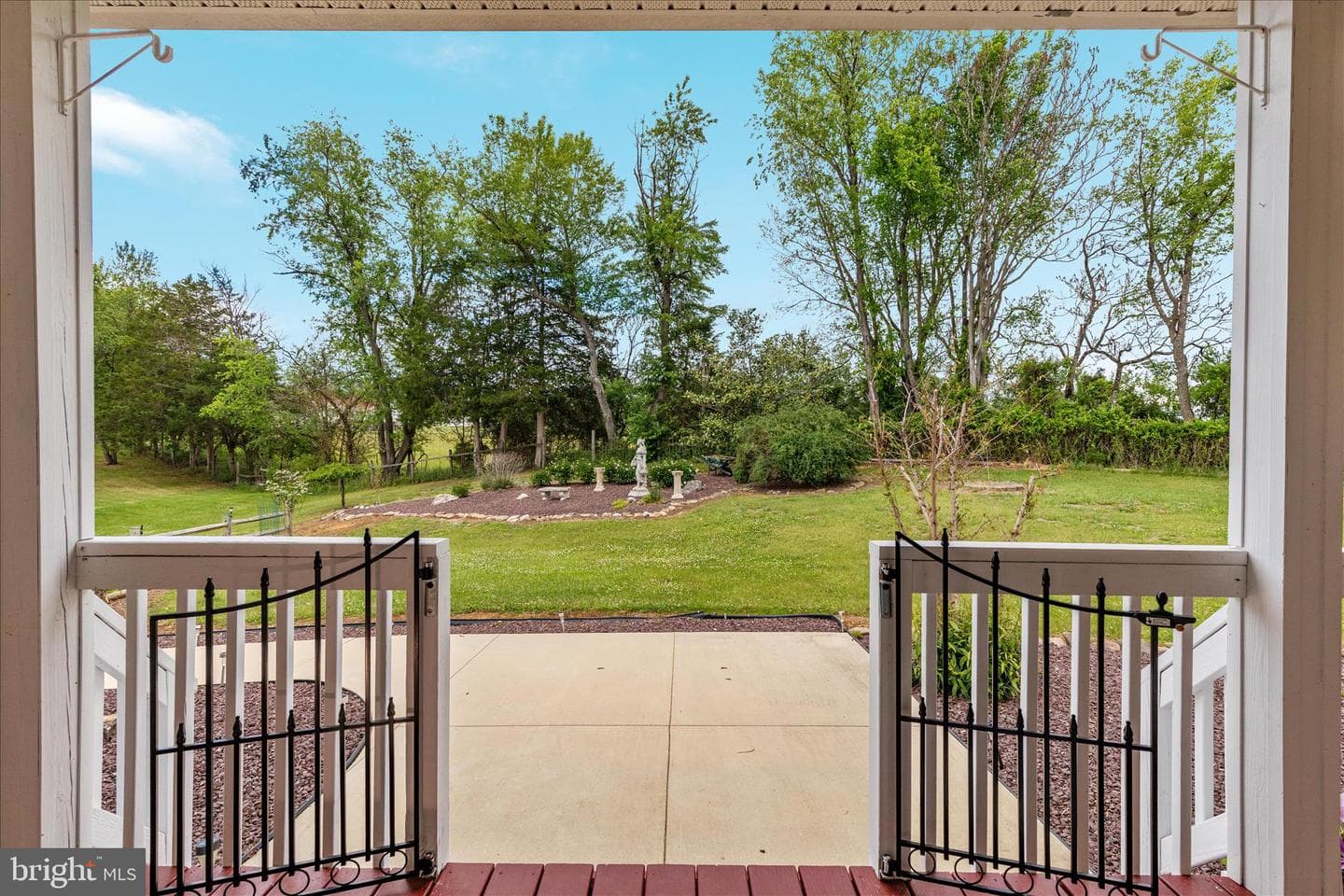 1050 Almond Drive photo 61