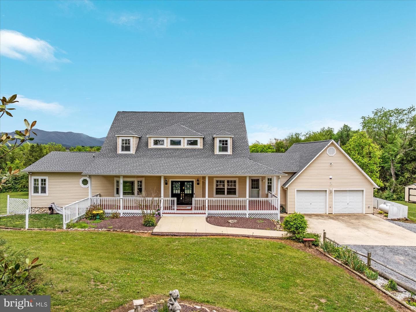 1050 Almond Drive photo 80
