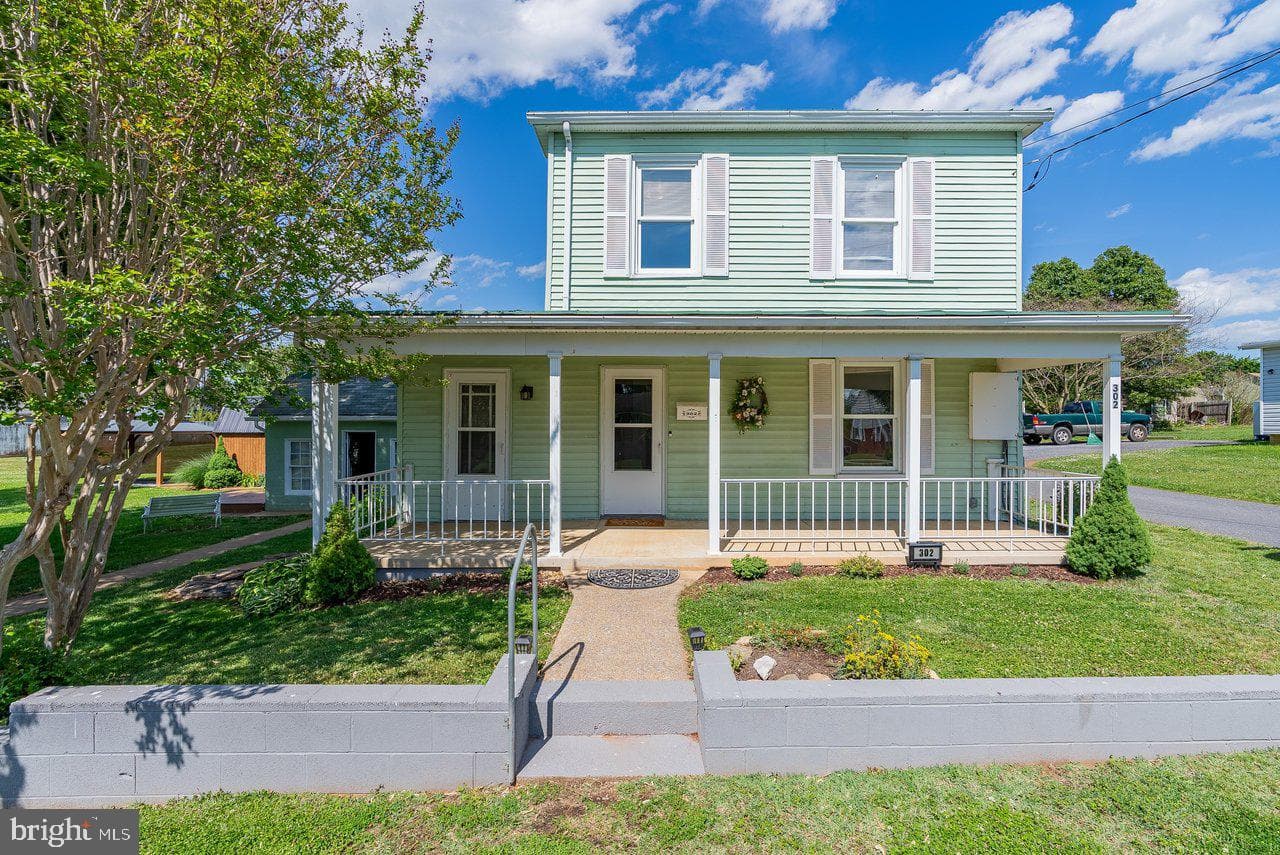 302 Woodland Avenue
