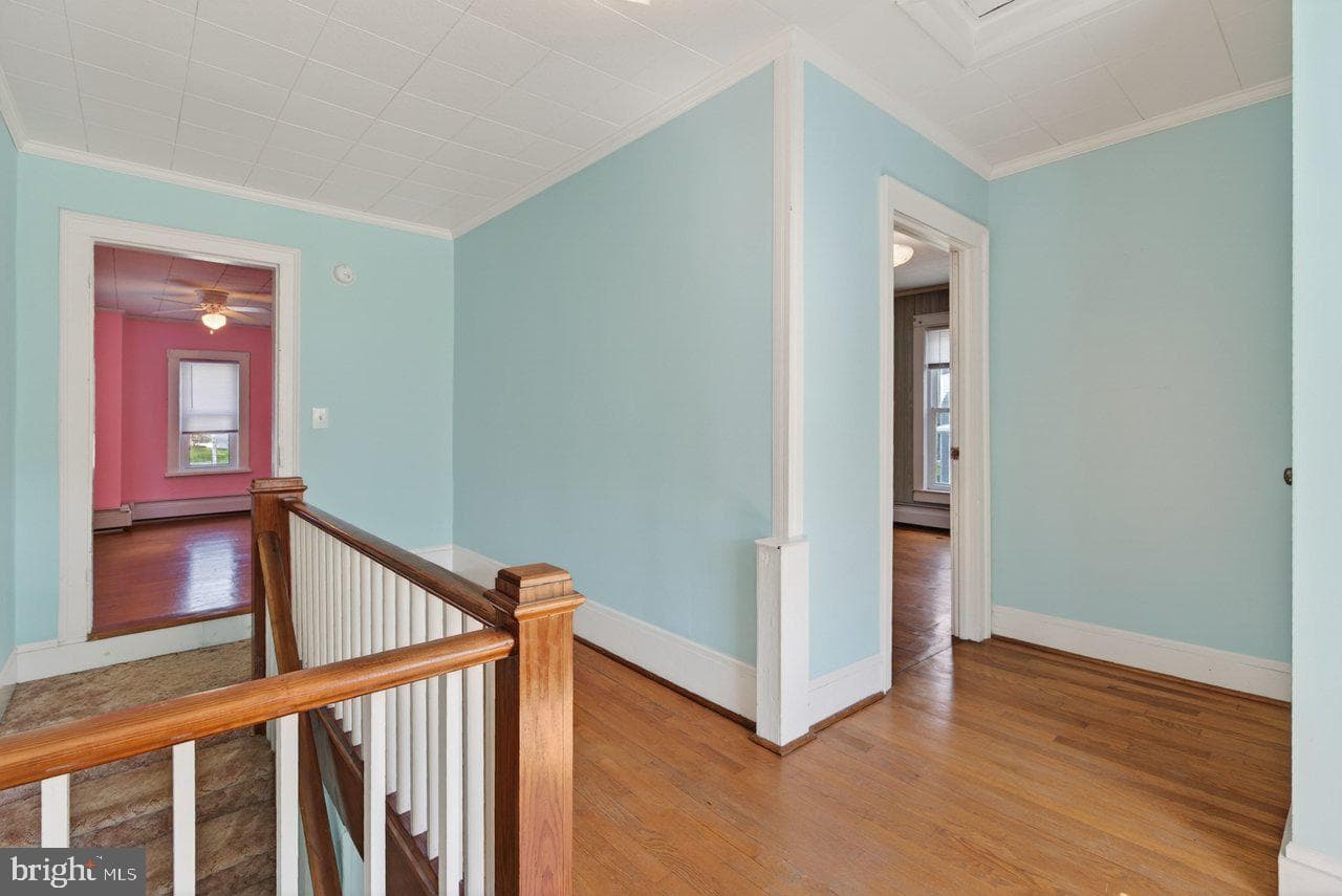 302 Woodland Avenue photo 25