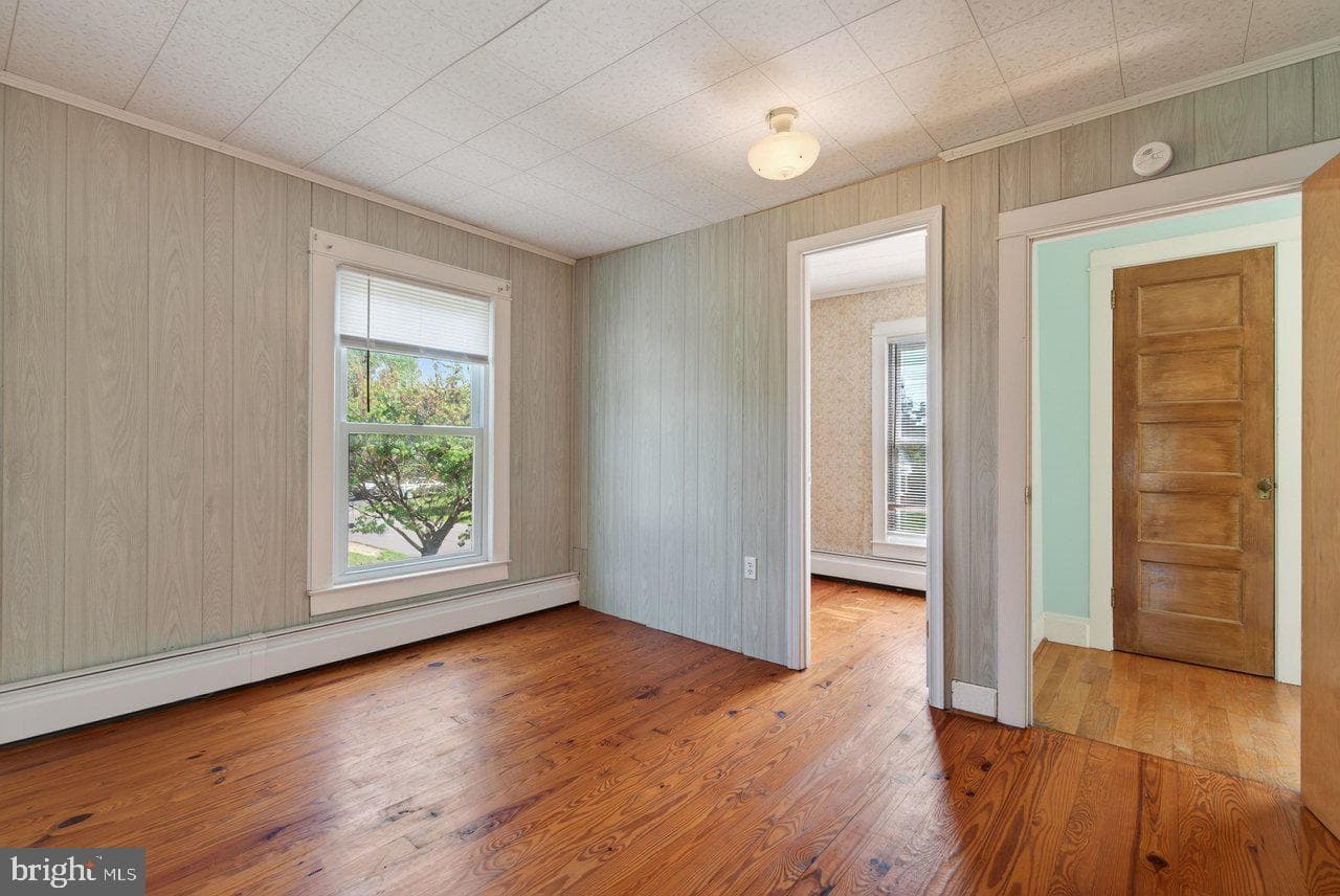 302 Woodland Avenue photo 33