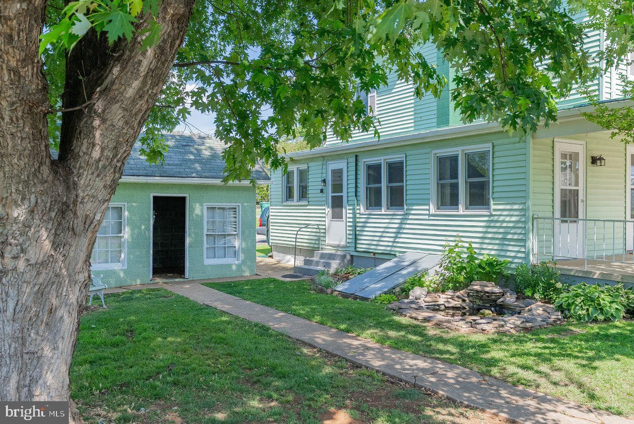 302 Woodland Avenue photo 37