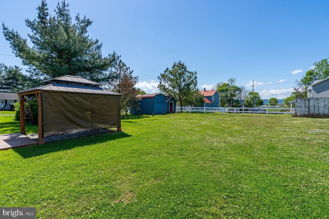 302 Woodland Avenue photo 45