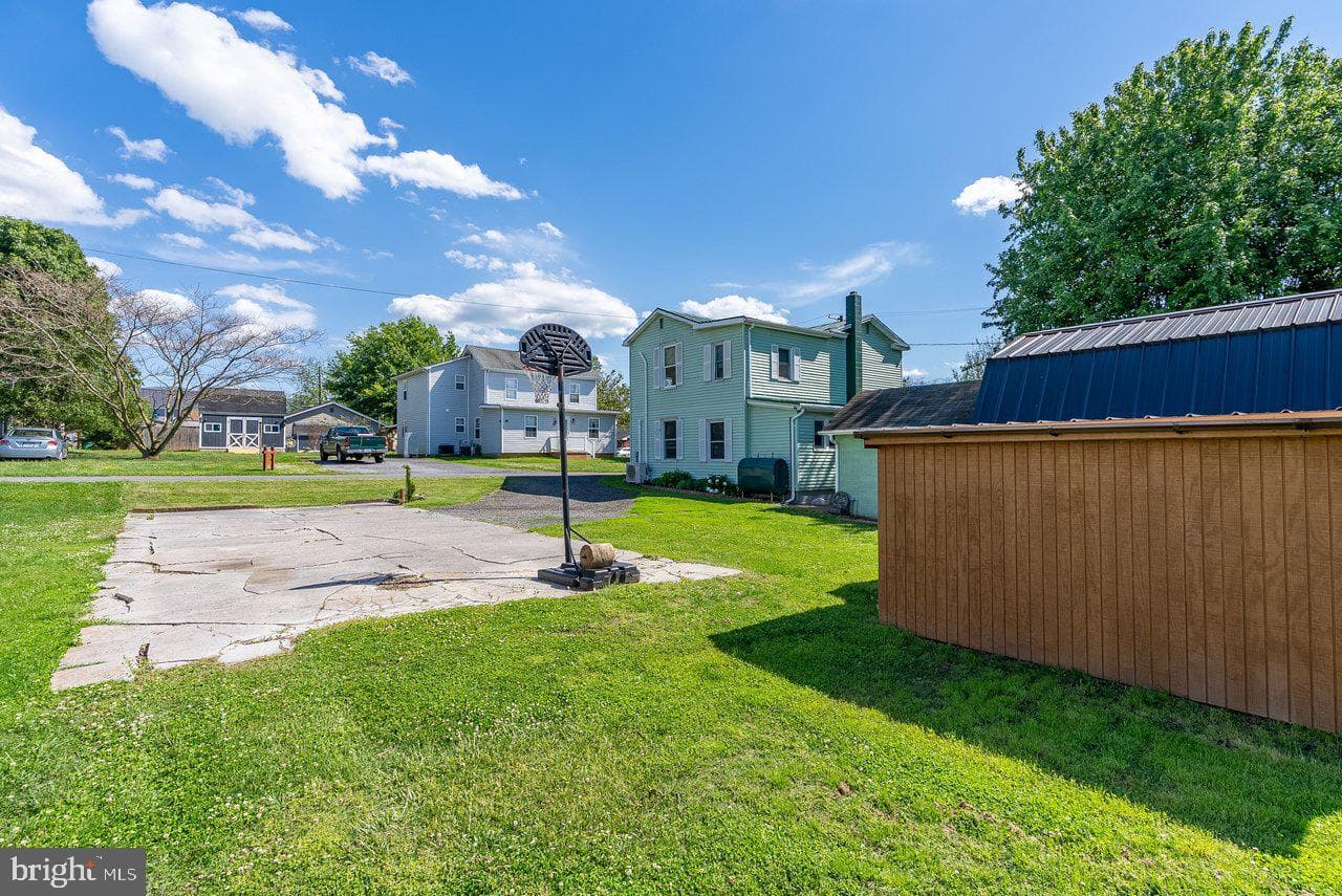 302 Woodland Avenue photo 46