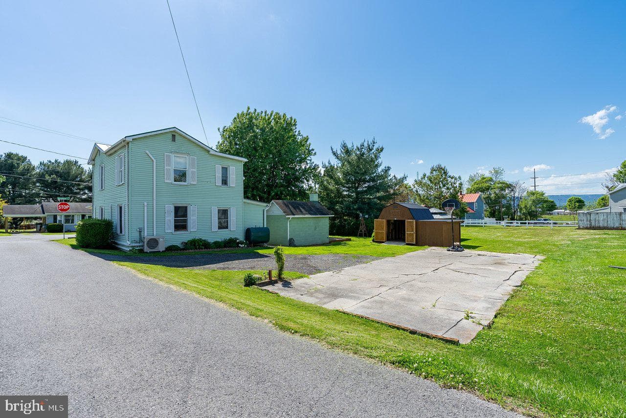 302 Woodland Avenue photo 48