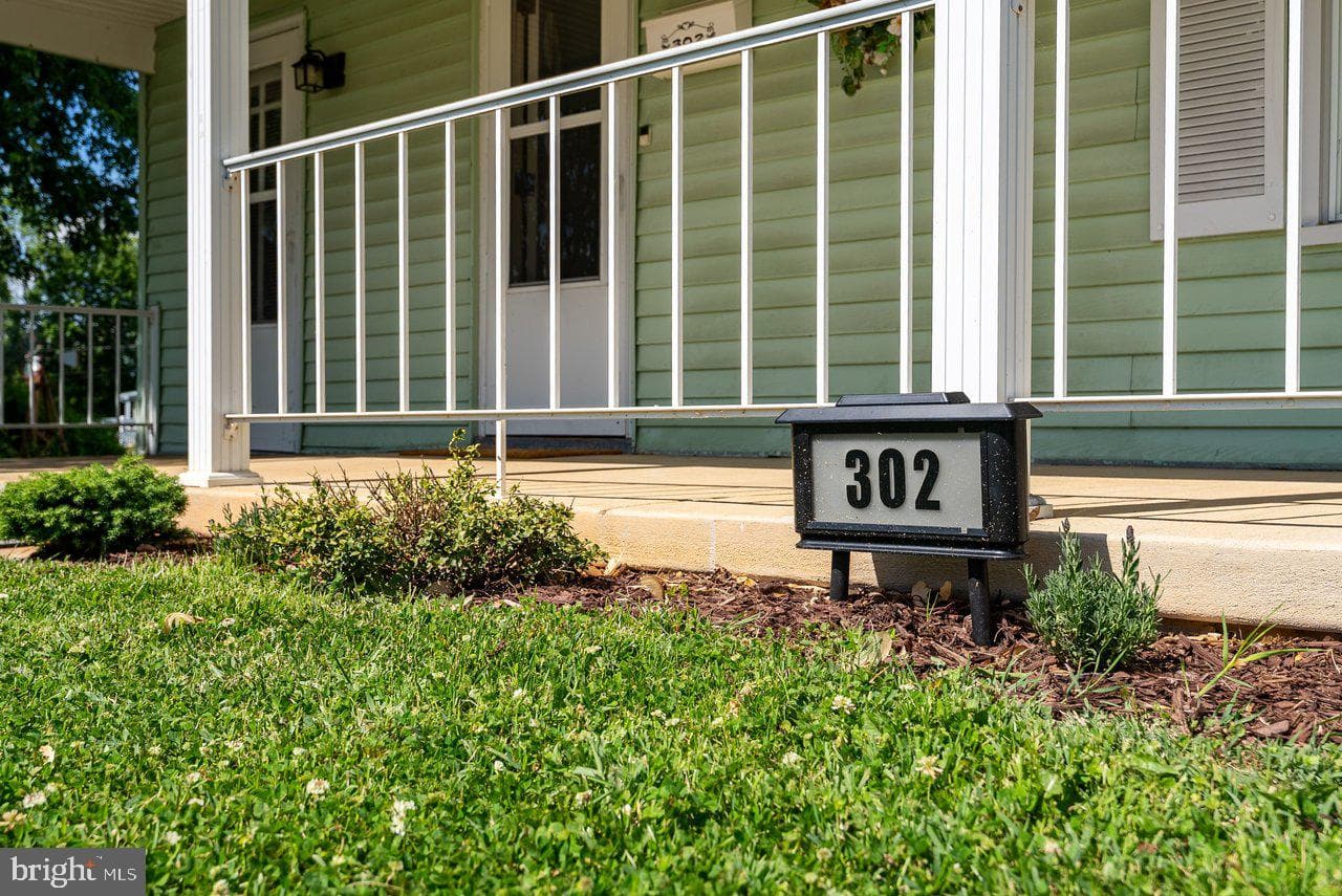 302 Woodland Avenue photo 51