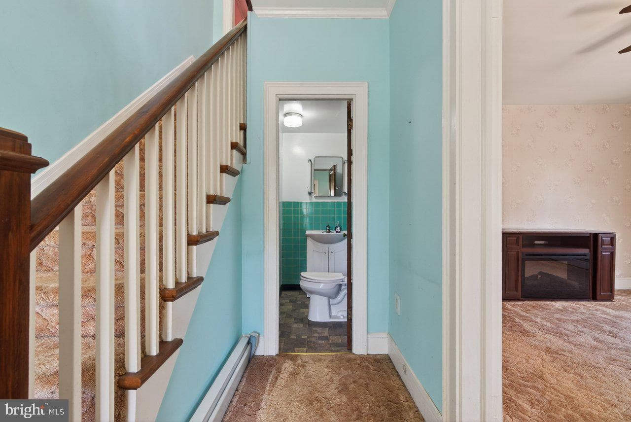 302 Woodland Avenue photo 6