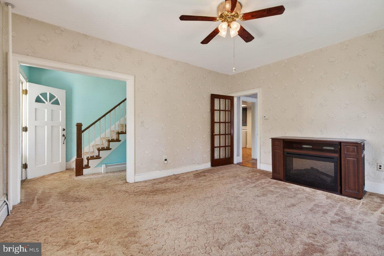 302 Woodland Avenue photo 8