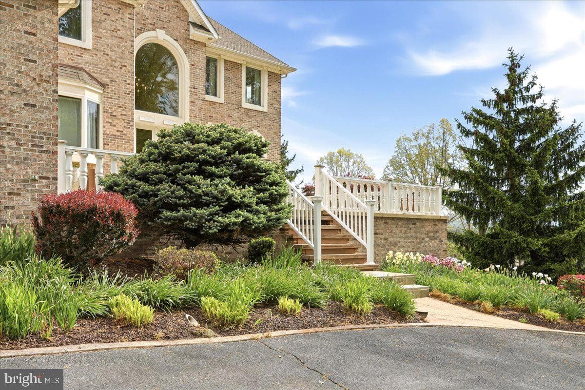 50 Cottage Drive, Luray