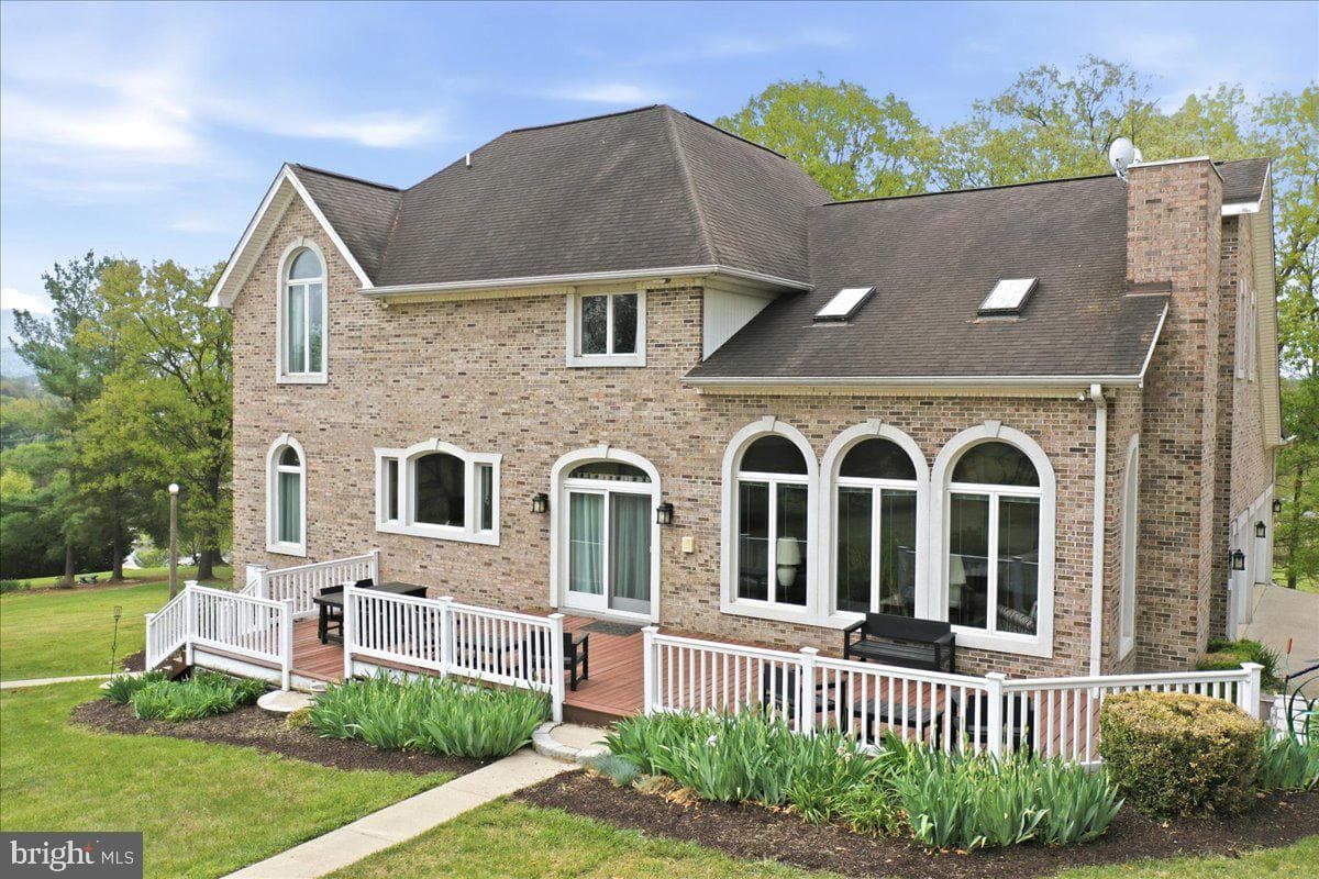 50 Cottage Drive photo 4