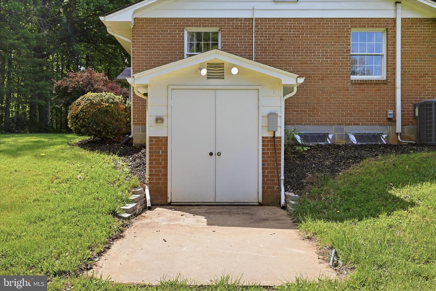 338 Springfield Estates Drive photo 59