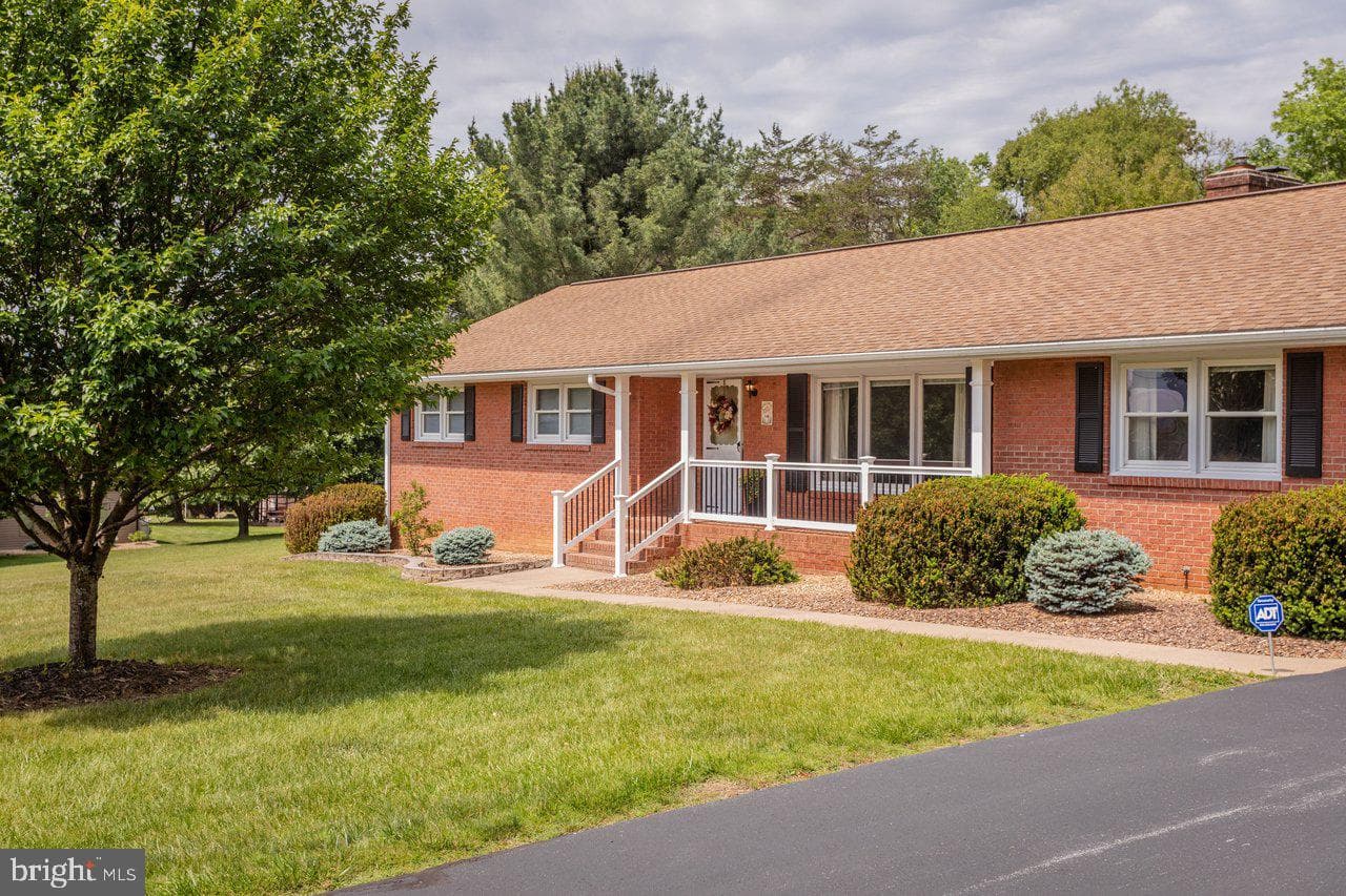255 Verbena Road photo 14