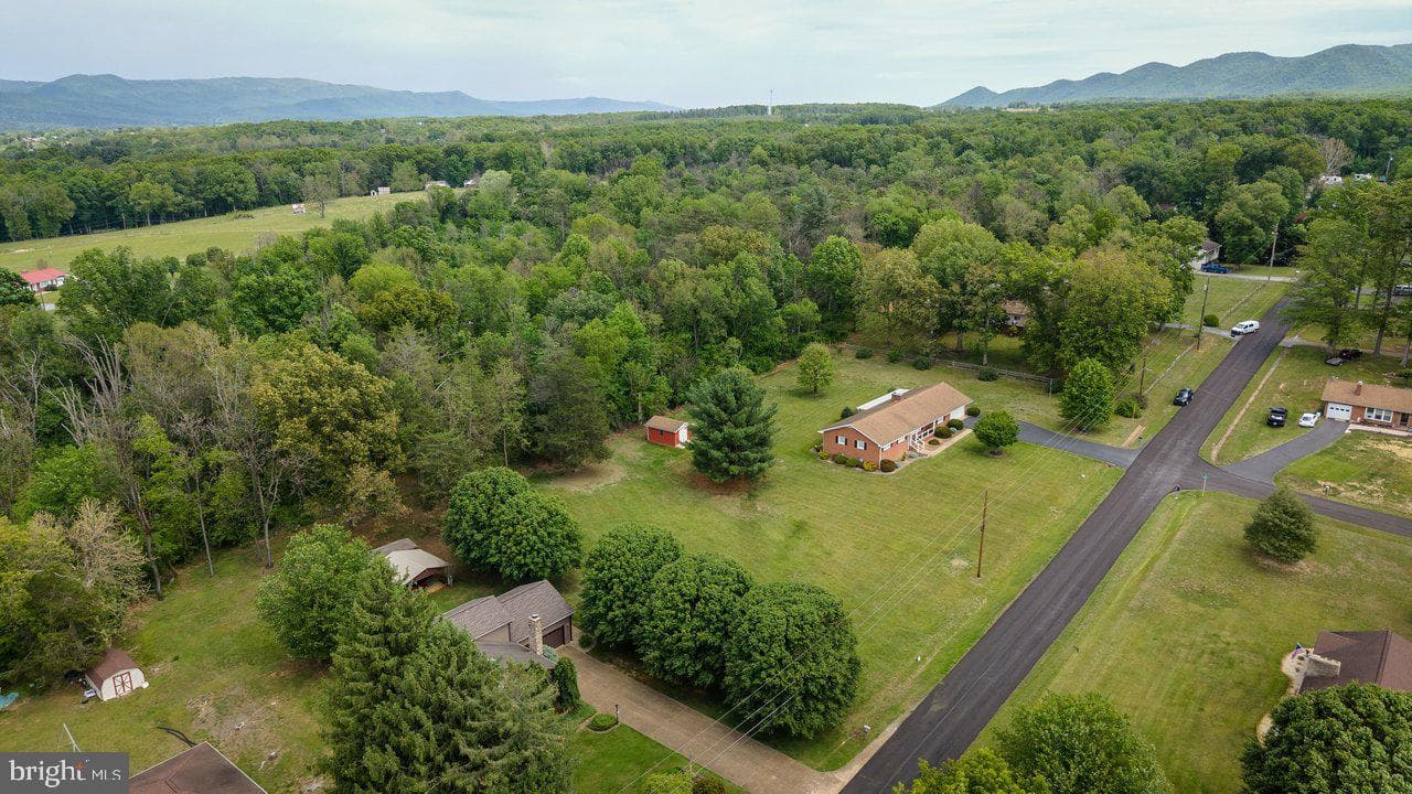 255 Verbena Road photo 35