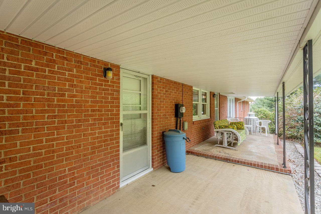 255 Verbena Road photo 37