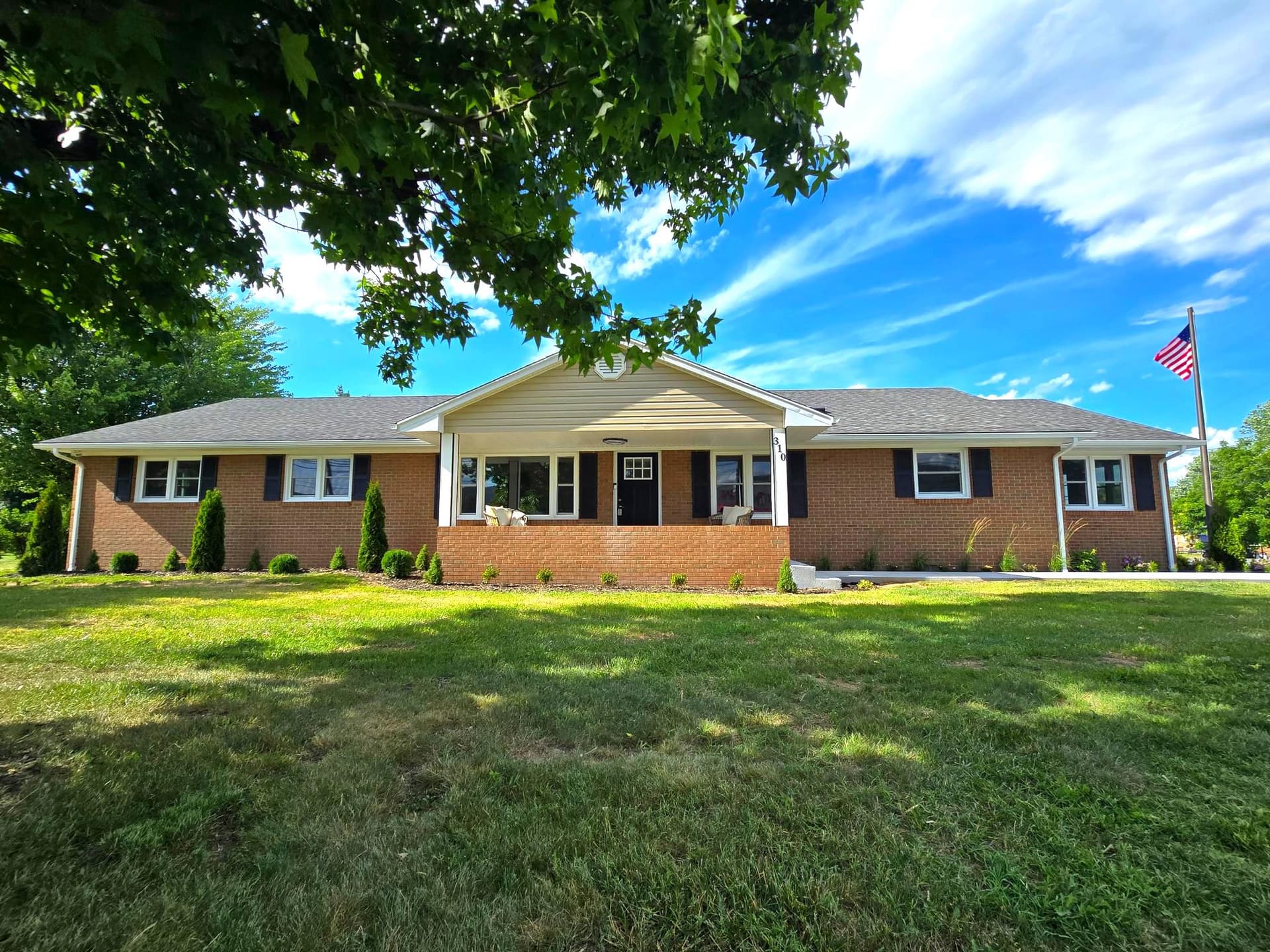 310 W Main Street, Stanley