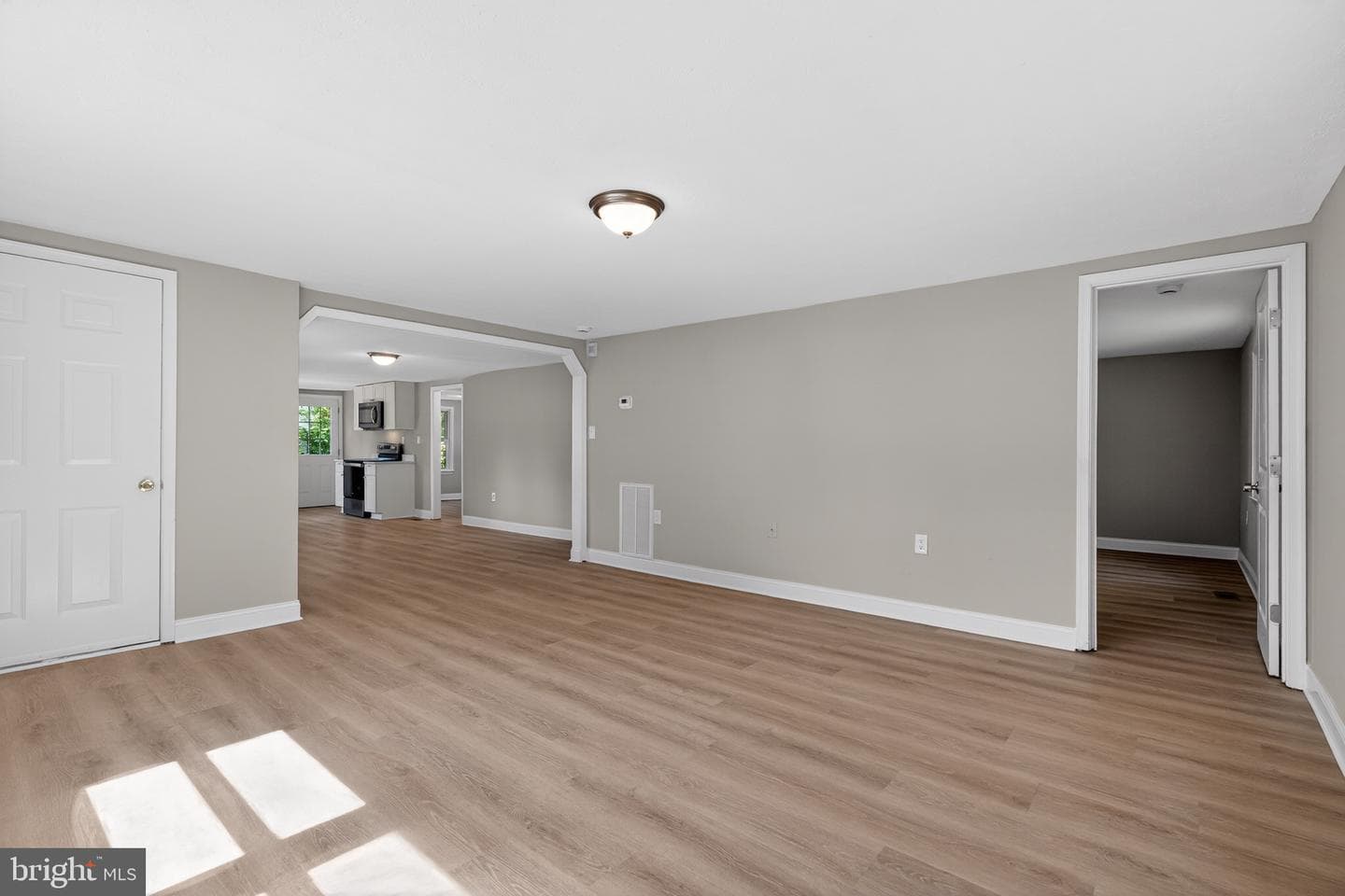 586 Eldon Yates Drive photo 4