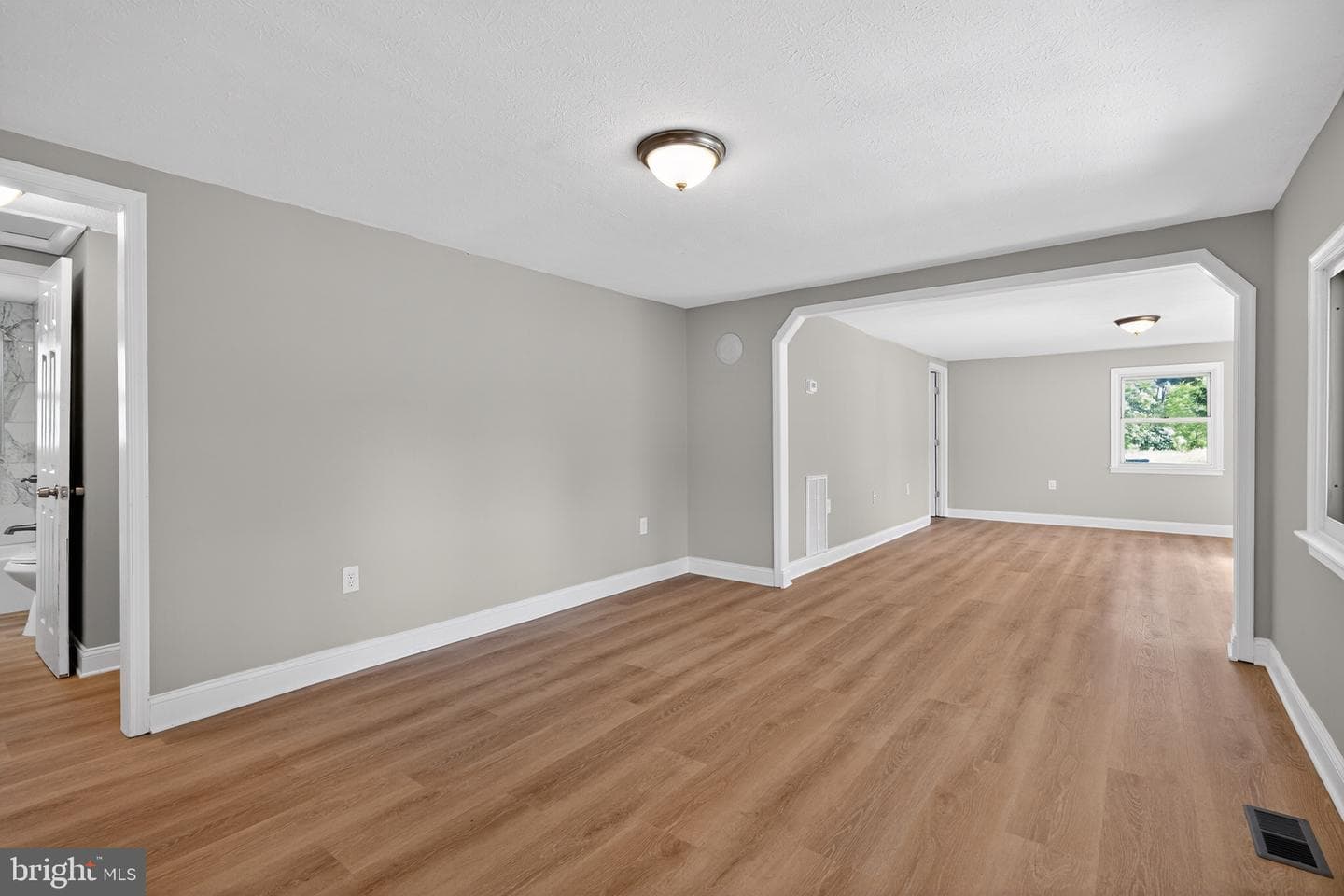 586 Eldon Yates Drive photo 5