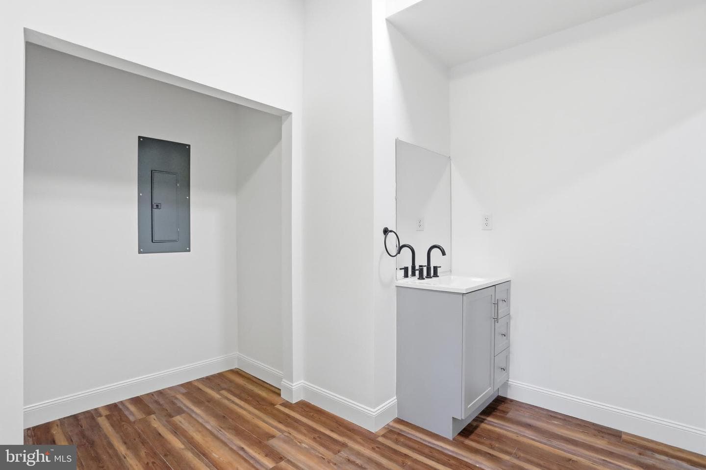 1307 Cardinal Drive photo 25