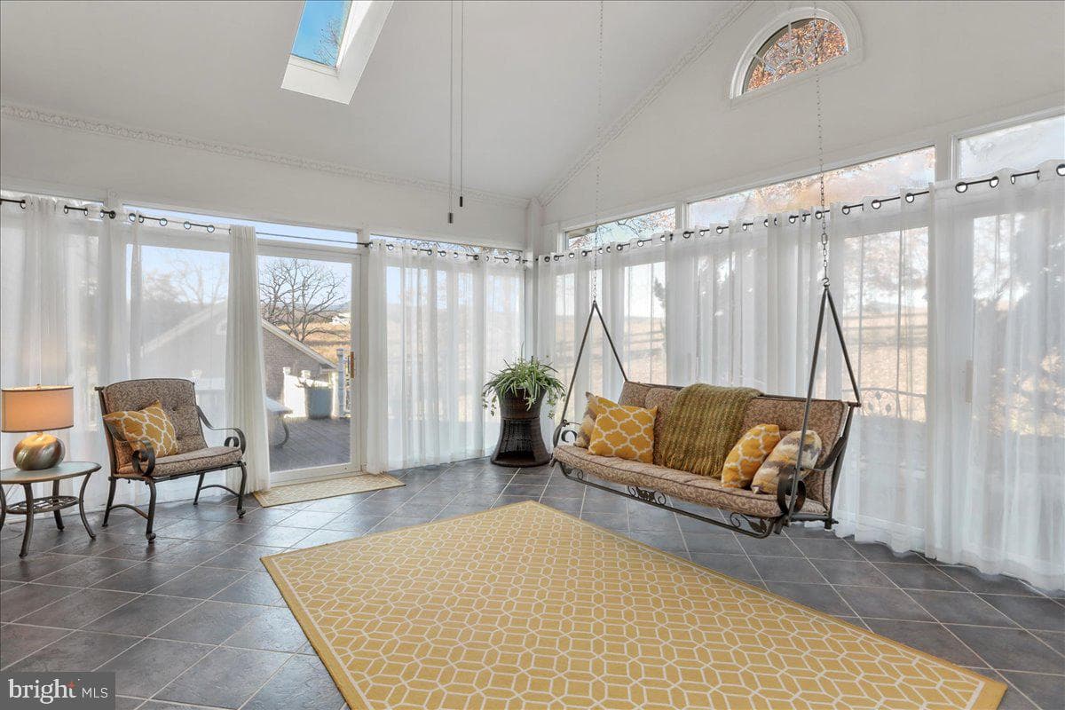 100 Cottage Drive photo 28