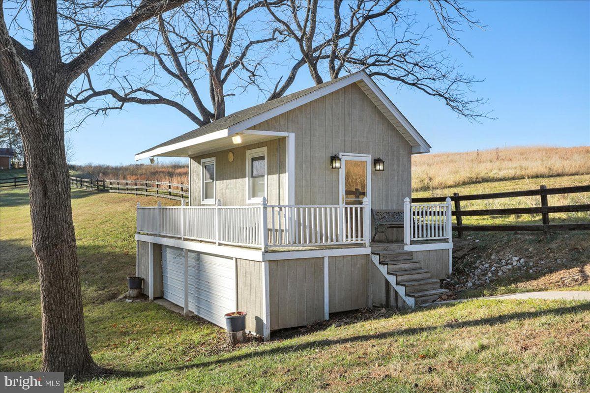 100 Cottage Drive photo 38