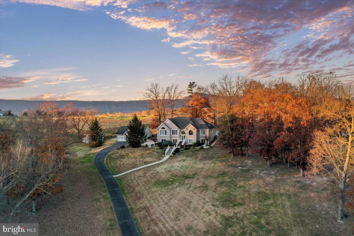 100 Cottage Drive photo 60