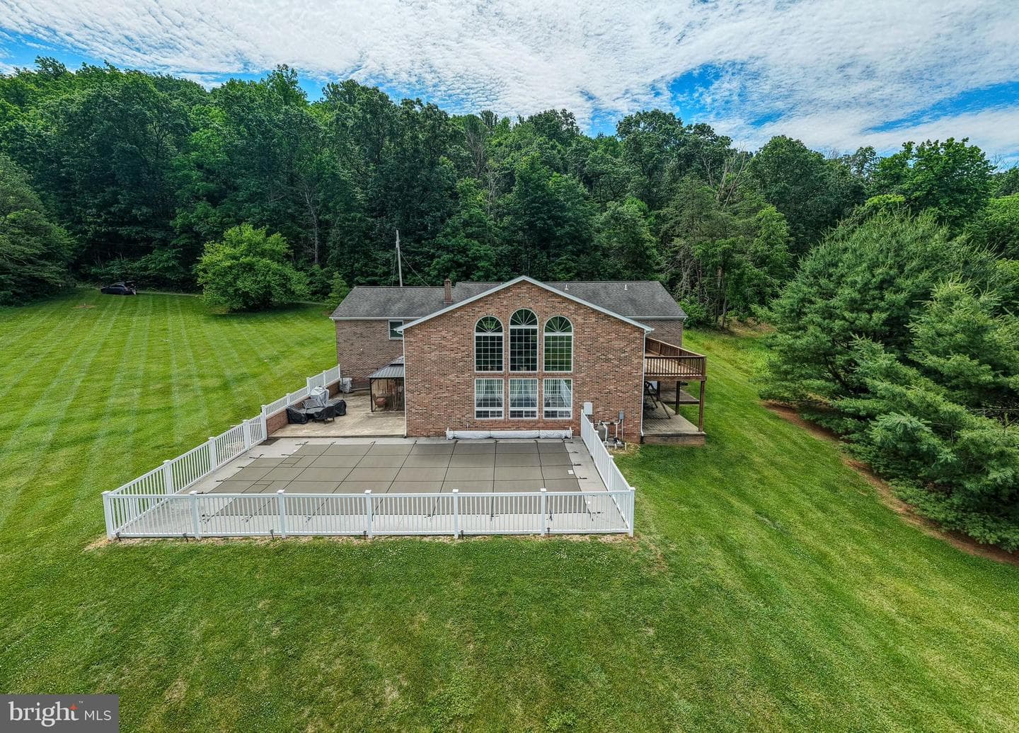 402 Lauck Lane photo 27
