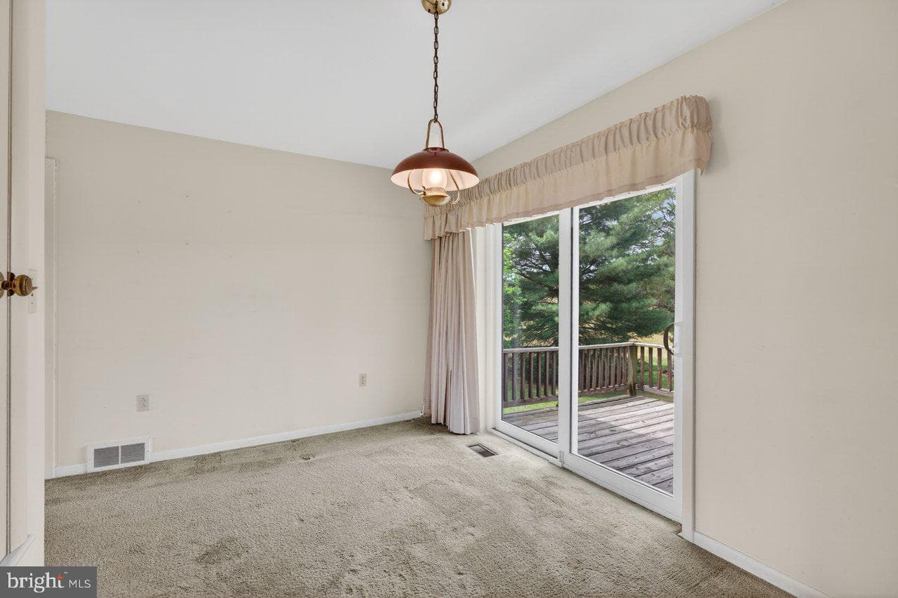 399 Whispering Hill Road photo 13