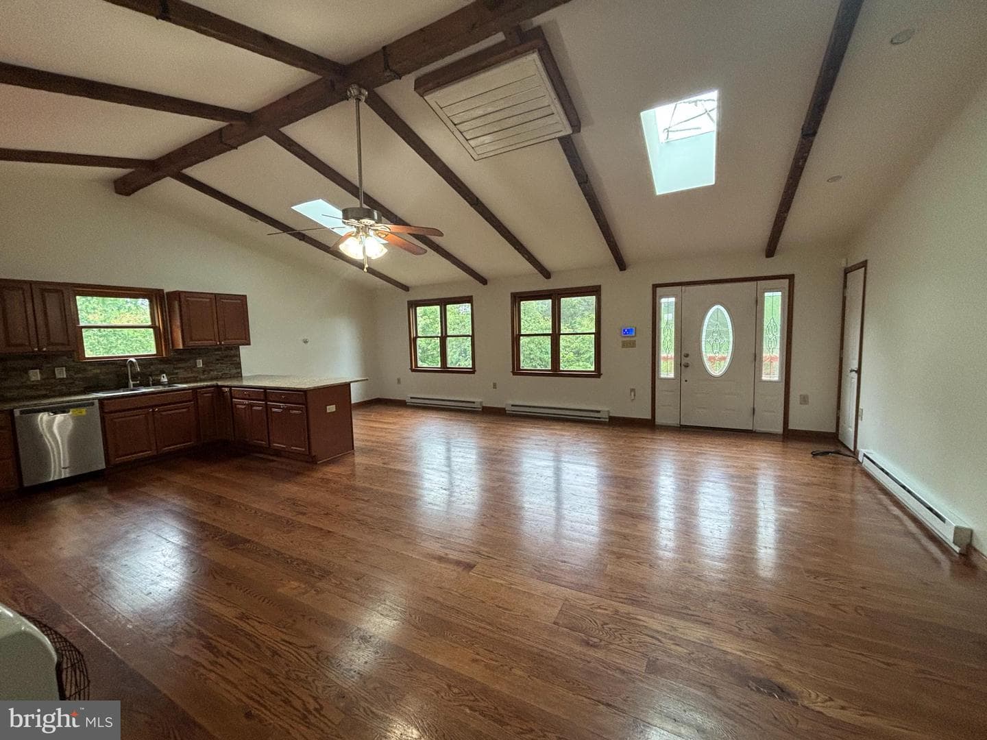 264 Cedar Lane photo 3