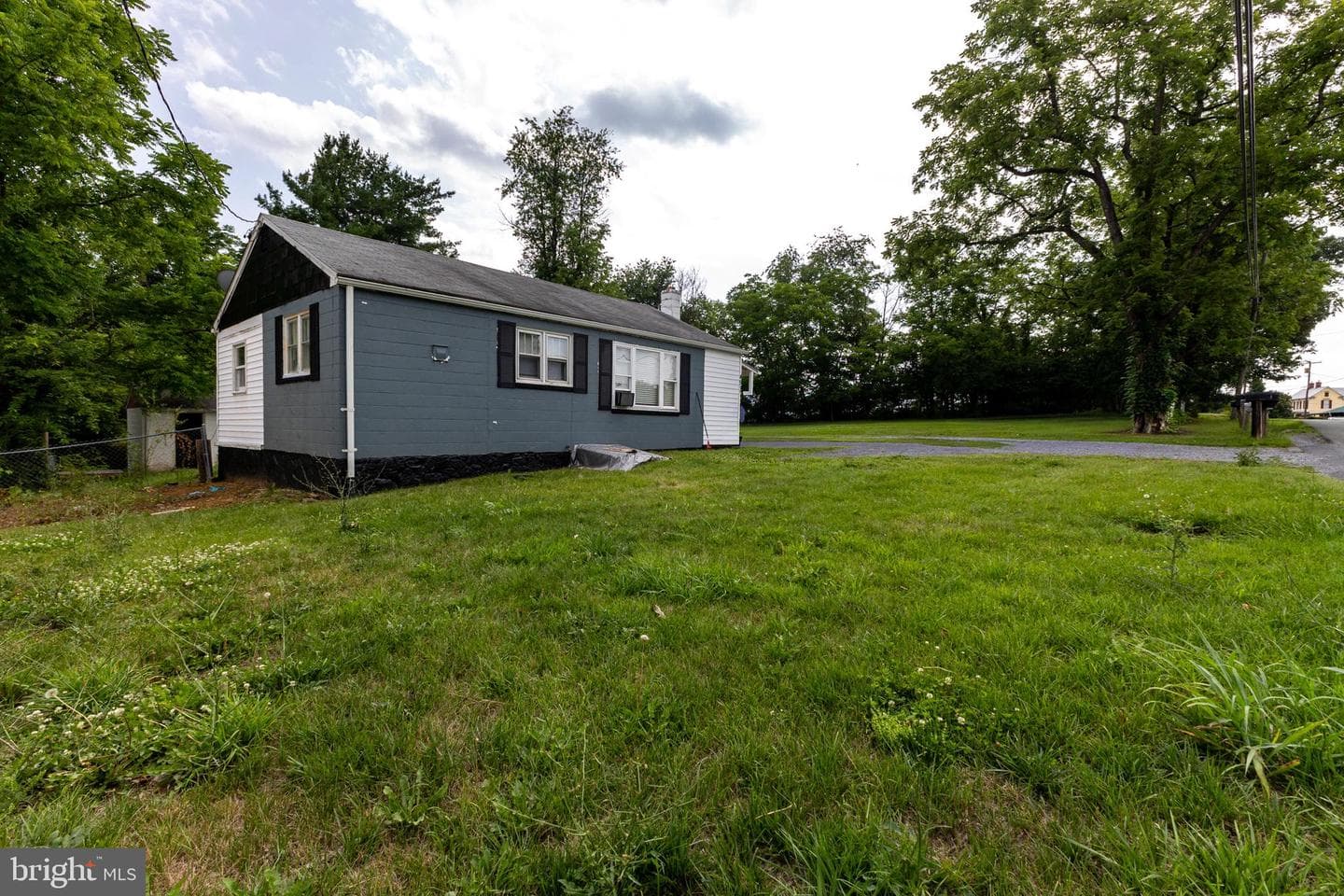 494 Chapel Rd photo 27
