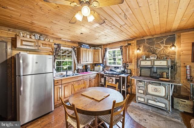 5855 Jollett Rd photo 11