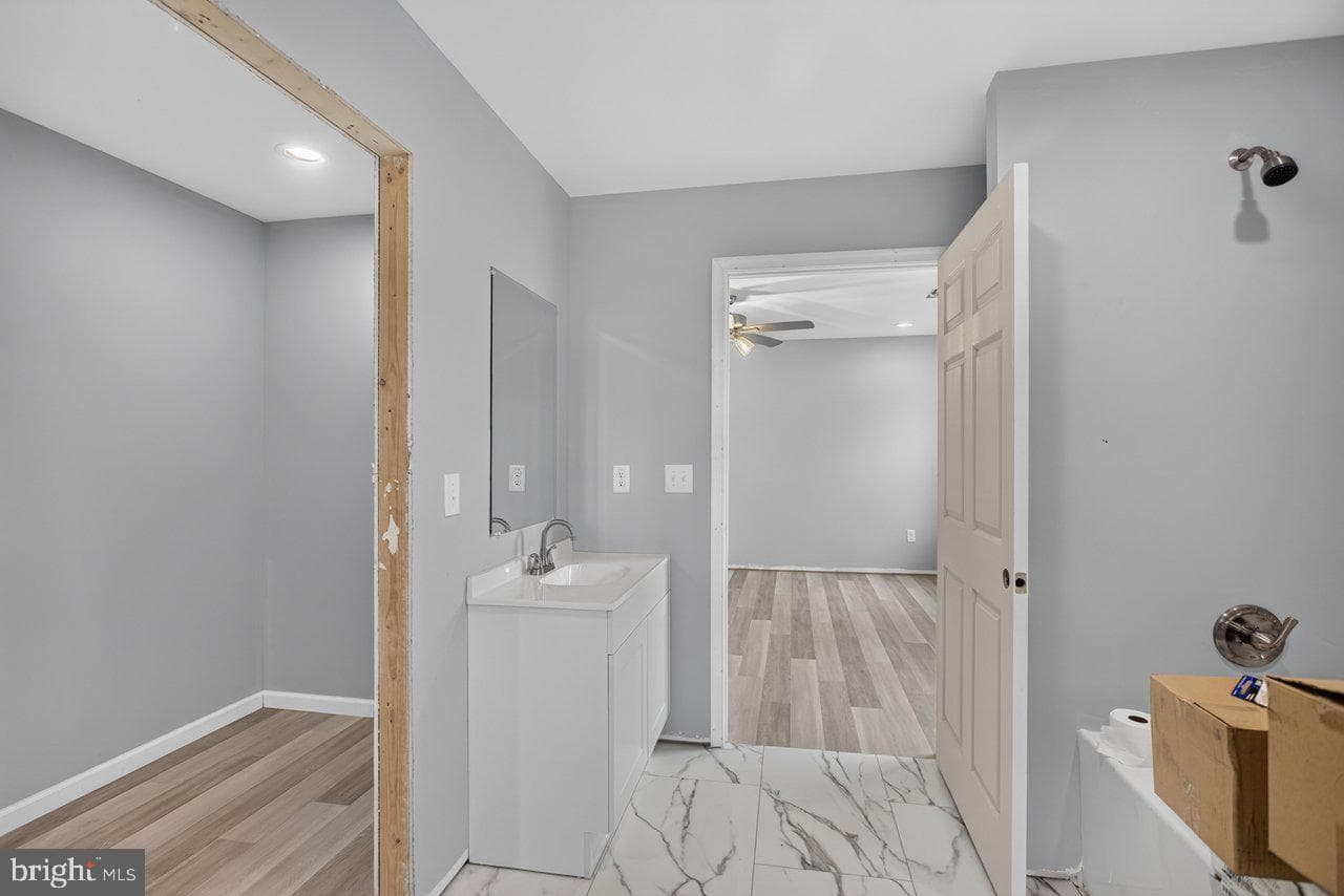 391 Trenton Ave. photo 17