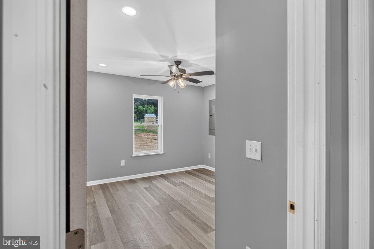 387 Trenton Ave. photo 13