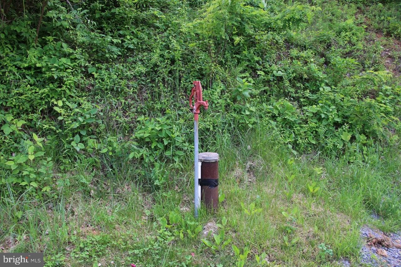 897 Helms Road photo 11